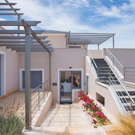 Mantis Seaside 4*