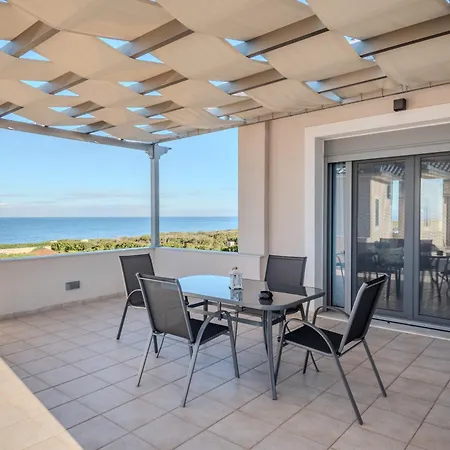 Apartahotel Mantis Seaside 4*