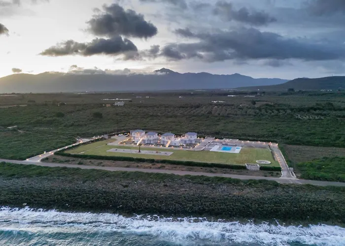 Mantis Seaside 4*