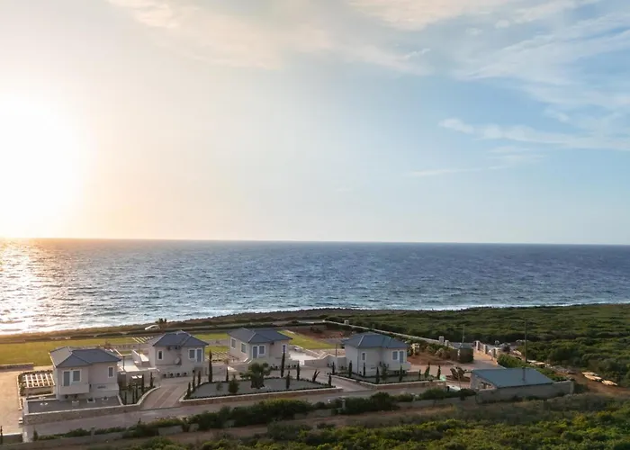 Mantis Seaside 4*