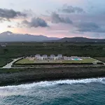 Mantis Seaside 4*