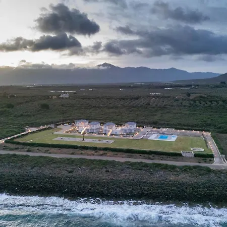 Mantis Seaside 4*