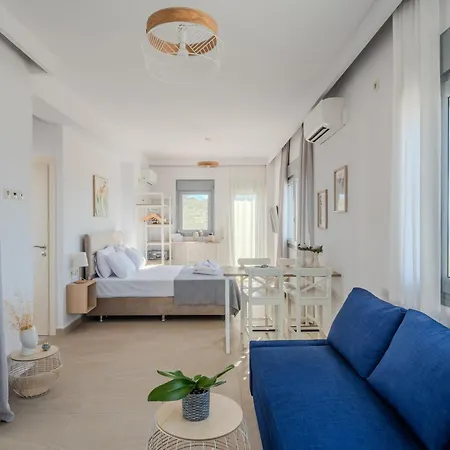 Mantis Seaside Aparthotel 4*
