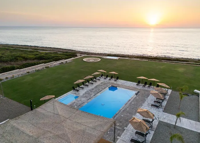 Mantis Seaside Aparthotel Filiatra